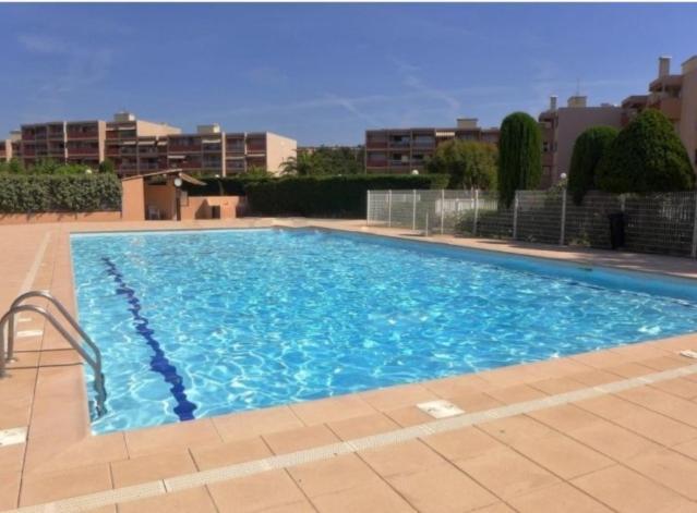 Appartement Paisible Avec Vue Panoramique Mer Et Acces Direct Plage Bormes-les-Mimosas Luaran gambar