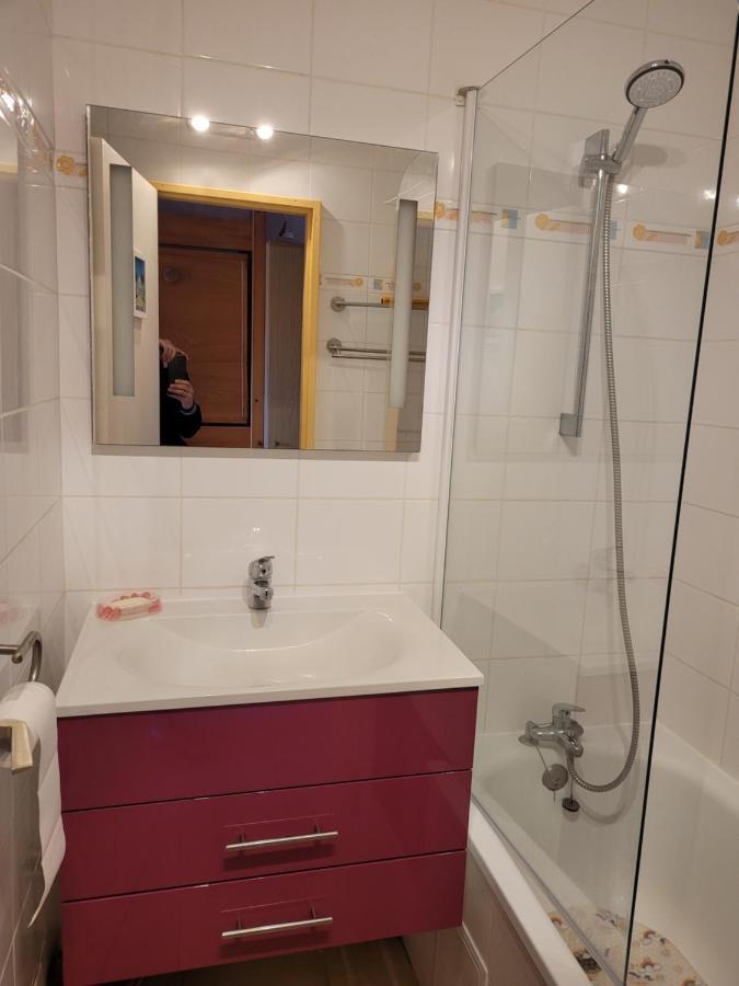 Appartement Paisible Avec Vue Panoramique Mer Et Acces Direct Plage Bormes-les-Mimosas Luaran gambar