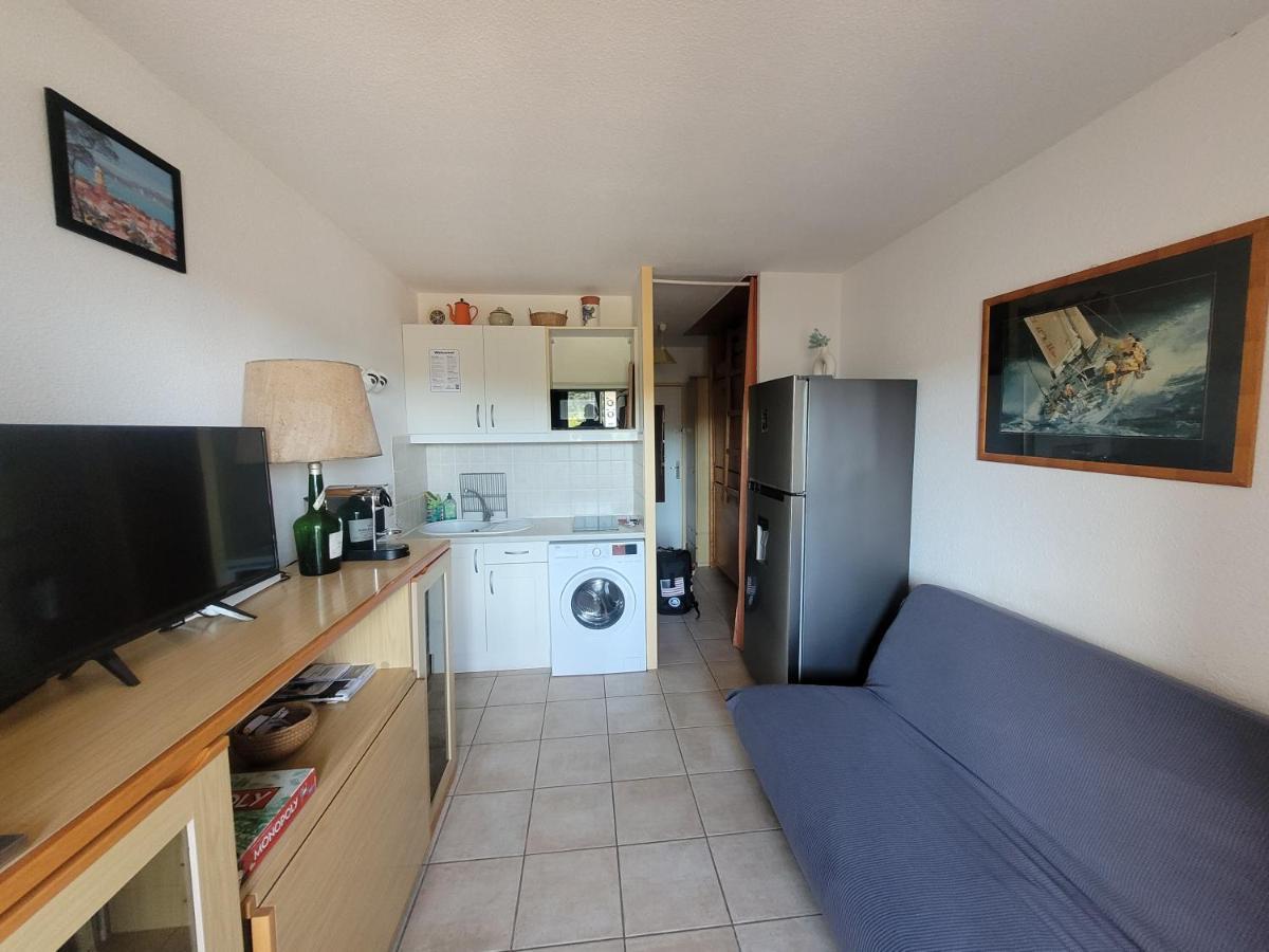 Appartement Paisible Avec Vue Panoramique Mer Et Acces Direct Plage Bormes-les-Mimosas Luaran gambar